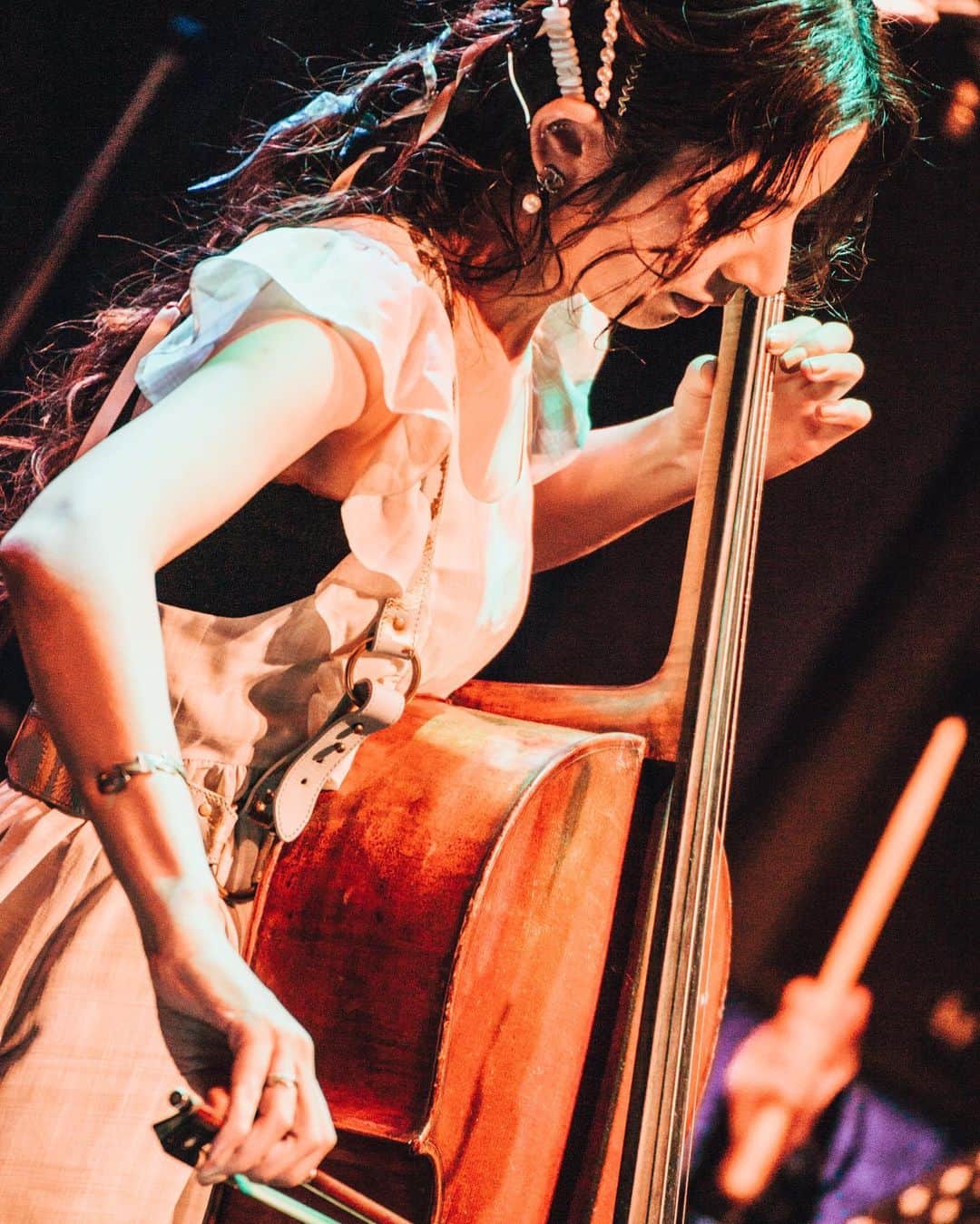 分島花音のインスタグラム：「#0km_beyond #live @moca_esta」
