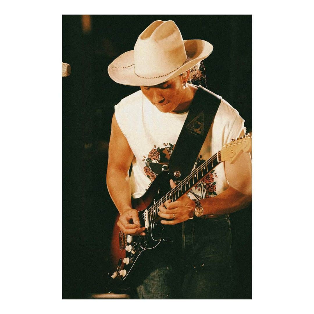 平井大のインスタグラム：「#THEBEACHTRIP2022  PHOTOS BY @ladybrownpictures」