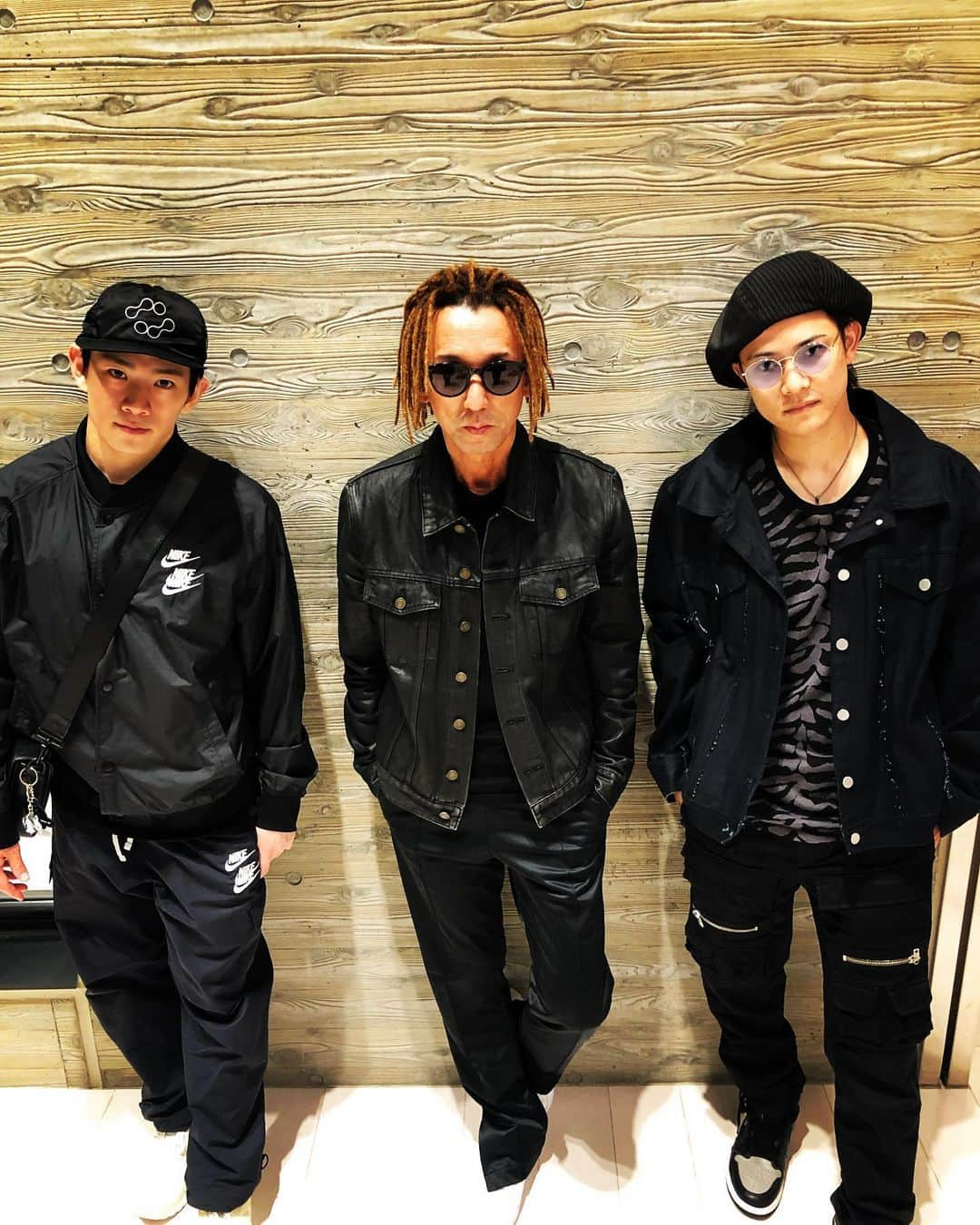 BOBBYのインスタグラム：「Attention please   D league最終round.12  我らSEGA SAMMY LUXに  THE RAMPAGE from EXILE TRIBE  弟子の翔吾&翔平が出演します。  新旧JSB軍団から弟子の共演です 皆さんお楽しみに！  @shogo_iwaya_official  @ura_river_official  @the_rampage_official   @segasammy_lux  @dleague_official」