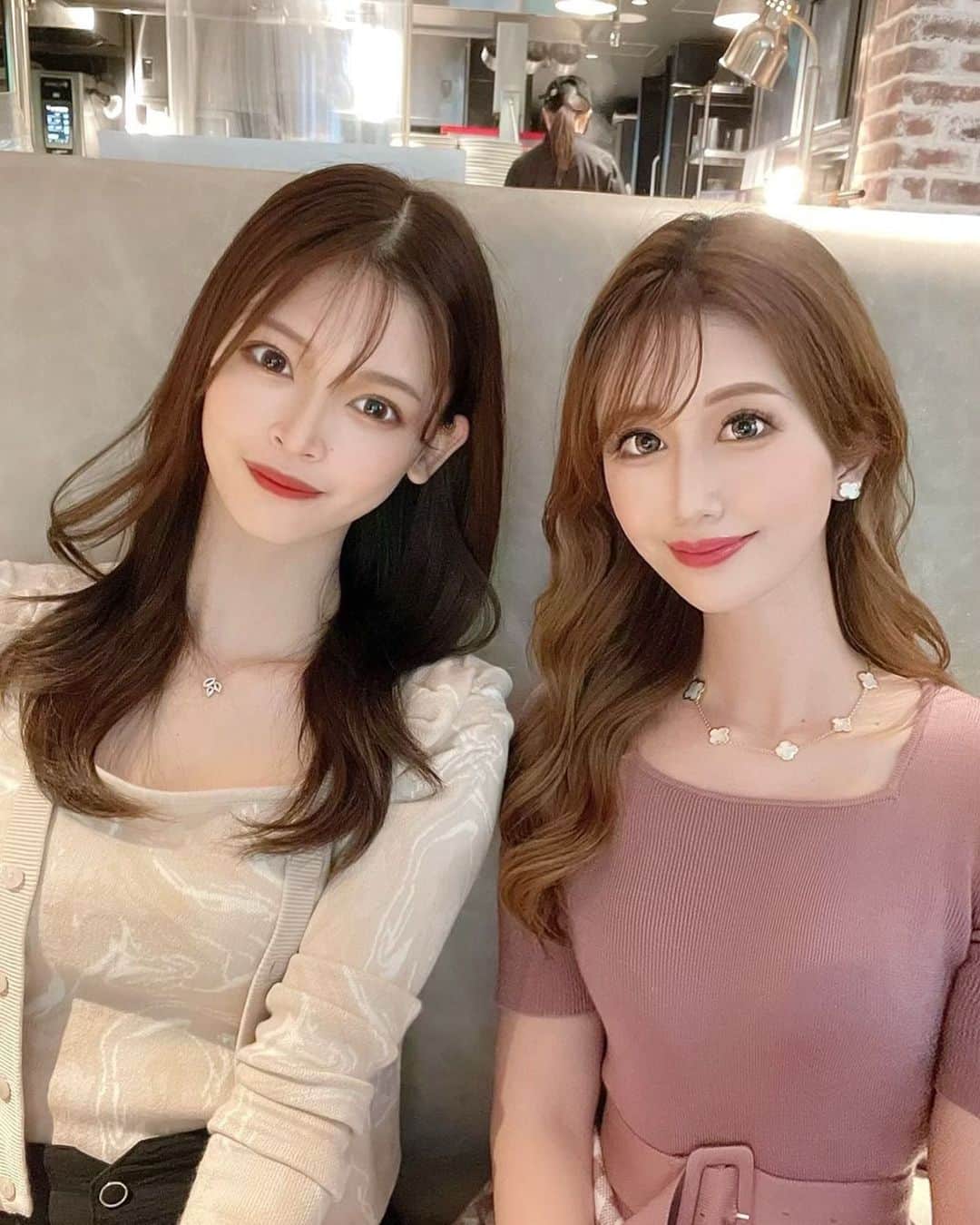 山下莉果のインスタグラム：「@misadoooon1106 ちゃんとの 至福lunch☺️💕✨  もおさ、良い子すぎて、、🥲✨ とにかく癒された😮‍💨💕💕✨  ここ🥐食べ放題なんですって予約してくれたのも可愛いぃ🥹💕✨  そしてお顔が本当ちっさすぎて美女で スタイル良すぎて眼福でした😮‍💨❤️」