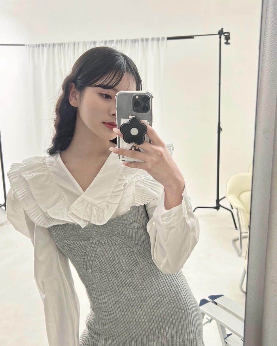 田中杏奈のインスタグラム：「最近とっても暖かくて夏服いっぱい見てるの🤍 先日ギフティングで頂いた、yubuneのスキンミスト🫧 ミストだからほんとに楽で最近はこれだけでスキンケア済ませてます！ 実は名前も入ってて🥺 とっても可愛いんです、、、、🤍   #田中杏奈  #yubune  #yubunetokyo   #ギフト  #gift」