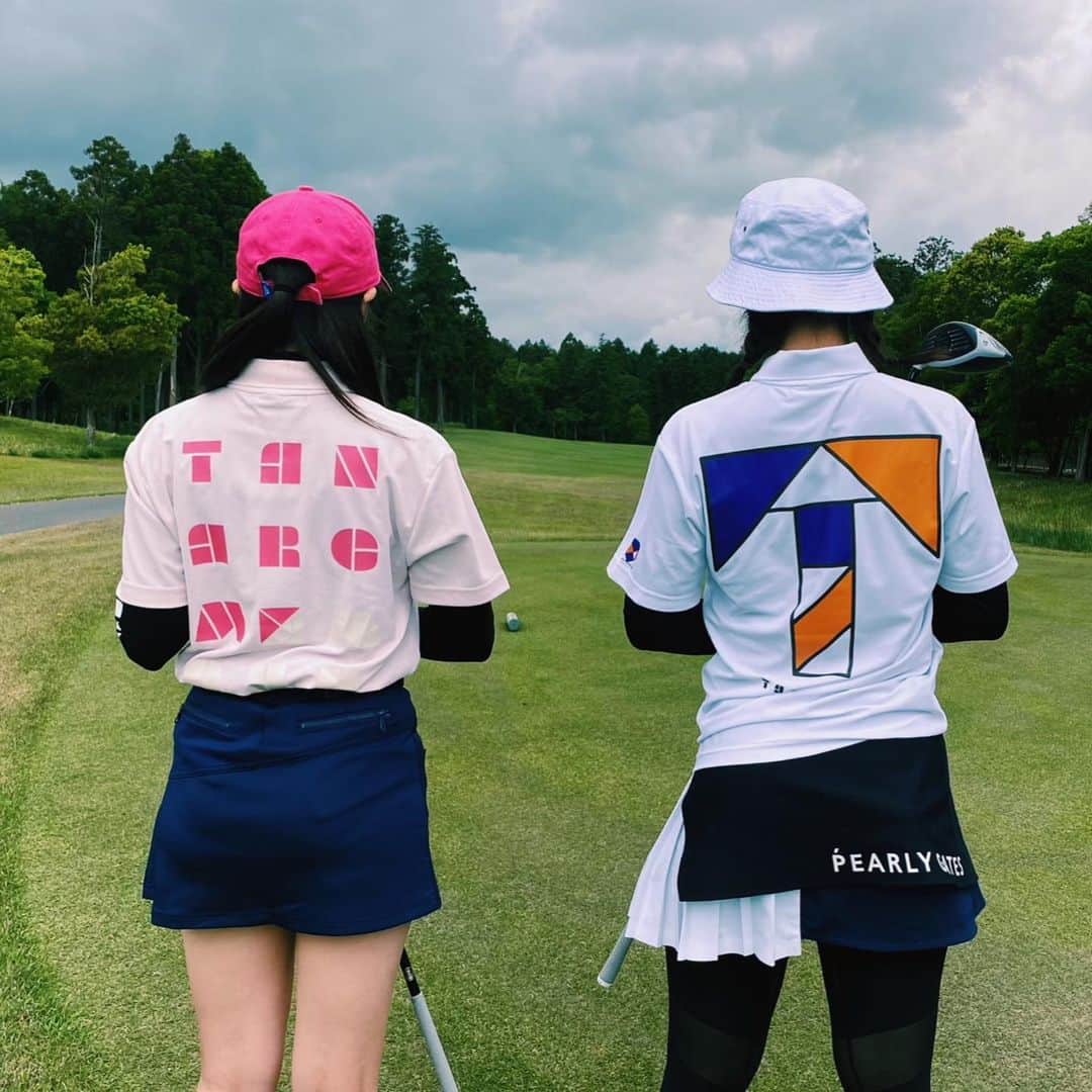 水崎綾女さんのインスタグラム写真 - (水崎綾女Instagram)「⛳️⛳️⛳️⛳️⛳️⛳️  wear  @tangram_tokyo  @pearlygates_official   #golf #tangram #pearlygates #golfwear  #⛳️」5月15日 19時10分 - misakiayame