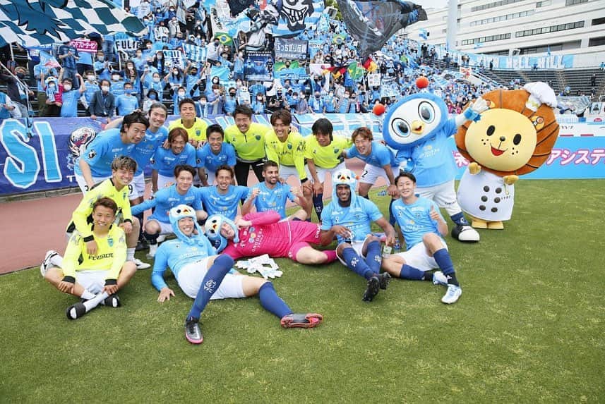 手塚康平さんのインスタグラム写真 - (手塚康平Instagram)「勝利！！！ 次も勝とう！！！  #横浜FC #5月15日 #Jリーグの日」5月15日 21時31分 - kohei_tezuka