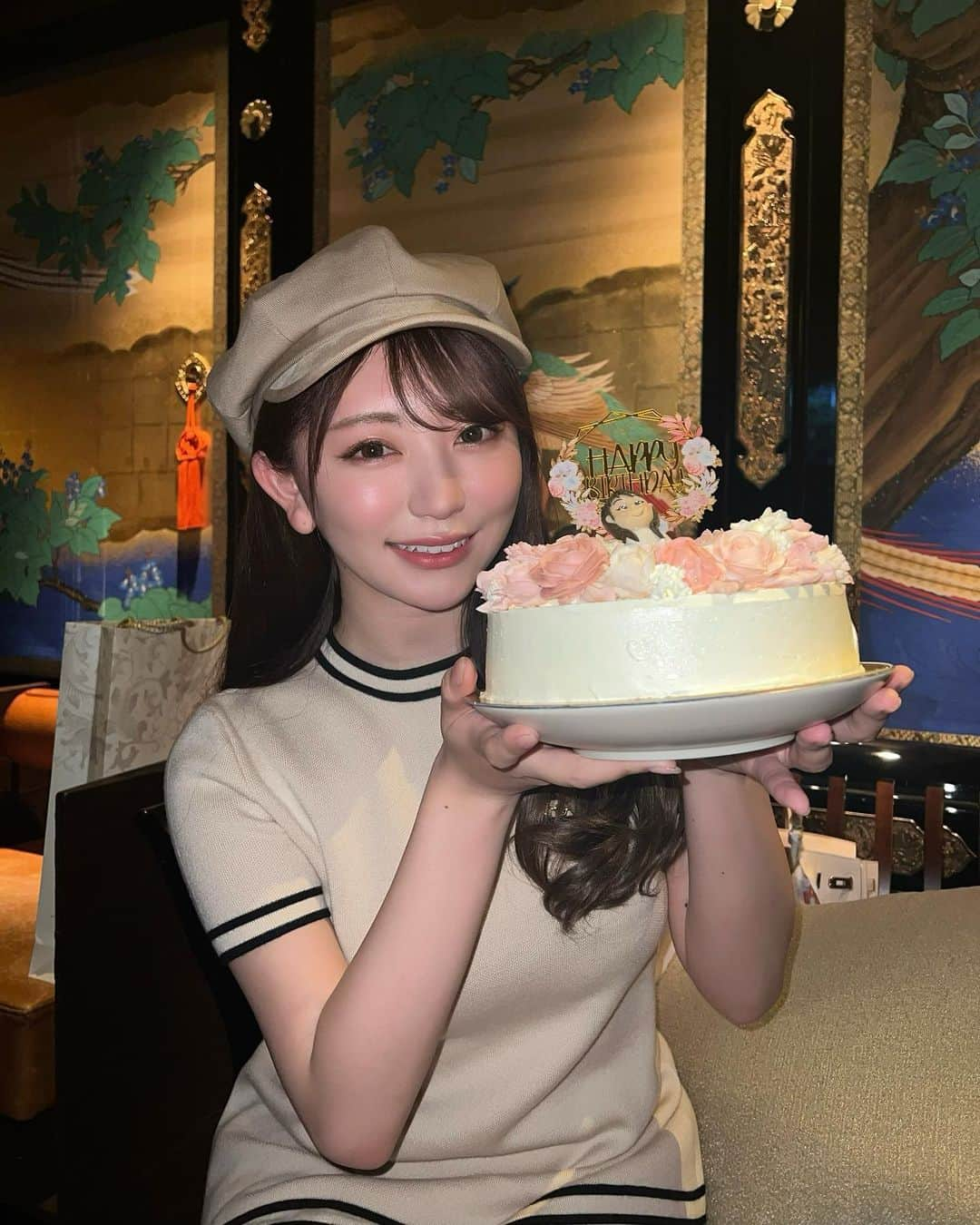 神尾美月のインスタグラム：「はっぴー🎂🎉🎁」