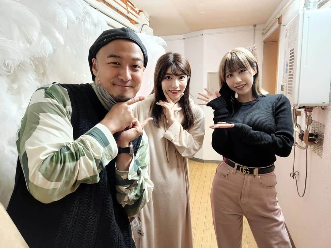 あやみ旬果さんのインスタグラム写真 - (あやみ旬果Instagram)「らぶ♥️♥️ #浅草ロック座 #トークショーありがとうございました #♥️  #武藤つぐみ #上原亜衣 #daydream #ストリップ #あやみ旬果」5月16日 2時54分 - ayami_syunnka0815