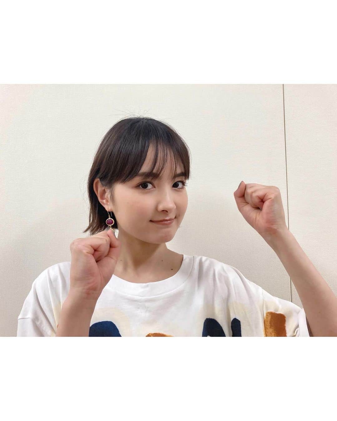 葵わかなのインスタグラム：「フジテレビ「ネプリーグSP」  初参戦〜🐼  パンドラの鐘チームでの参戦！みんなで参加してとても楽しかった… 収録は4月だったので元気です☺️  きょう、5月16日(月)よる7時からです！  衣装👗 @marni ピアス🍒 @mandassociates @manarosa_jewel  #パンドラの鐘」