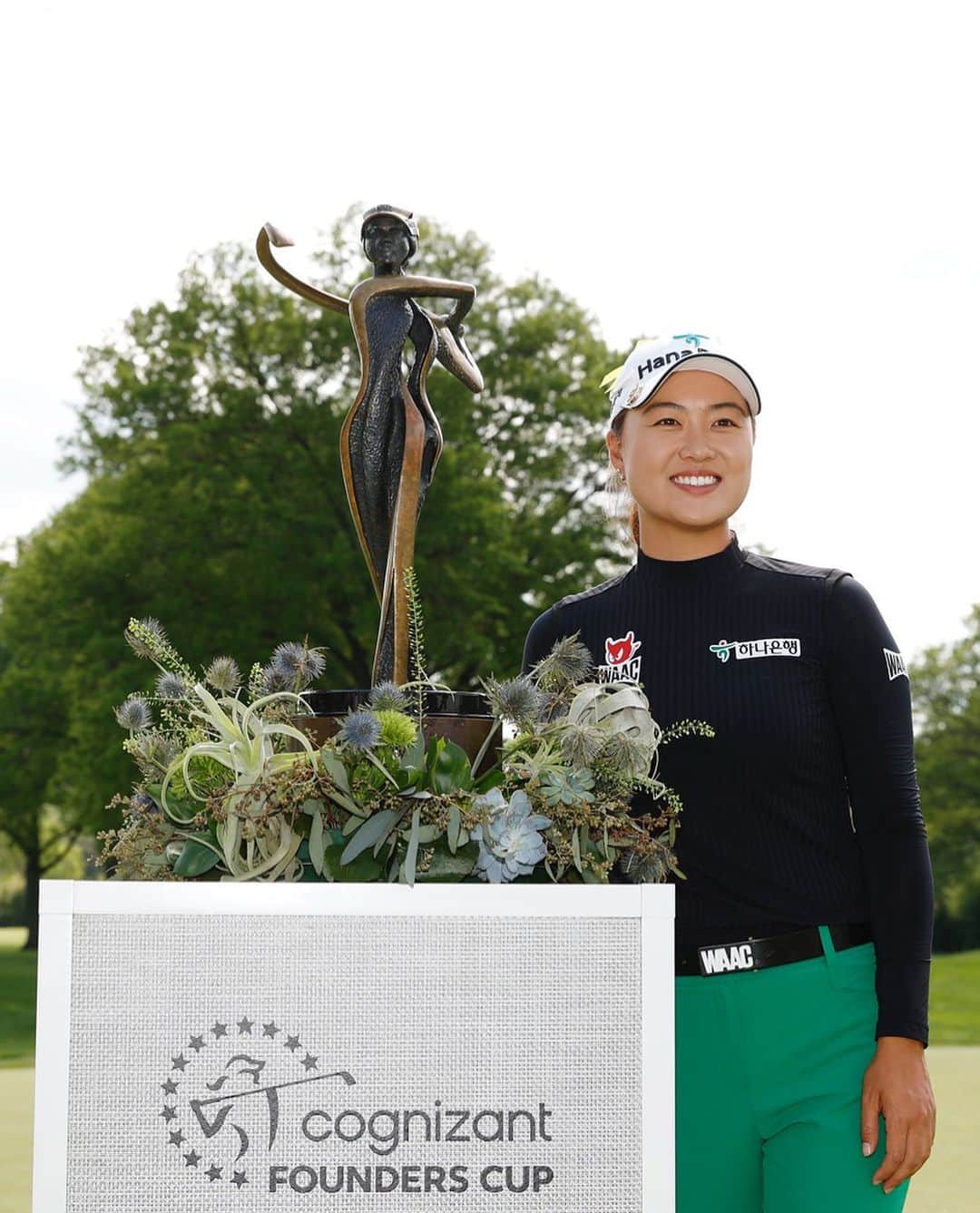 ミンジー・リーのインスタグラム：「A meaningful place to have my 7th win @lpgafounders Cup🏆  Where we celebrate the past, the present and the future! Exciting to win wire to wire and proud of how I fought til the end!  To my team, my sponsors & my fans, thankyou always for being my biggest believers & supporters!」