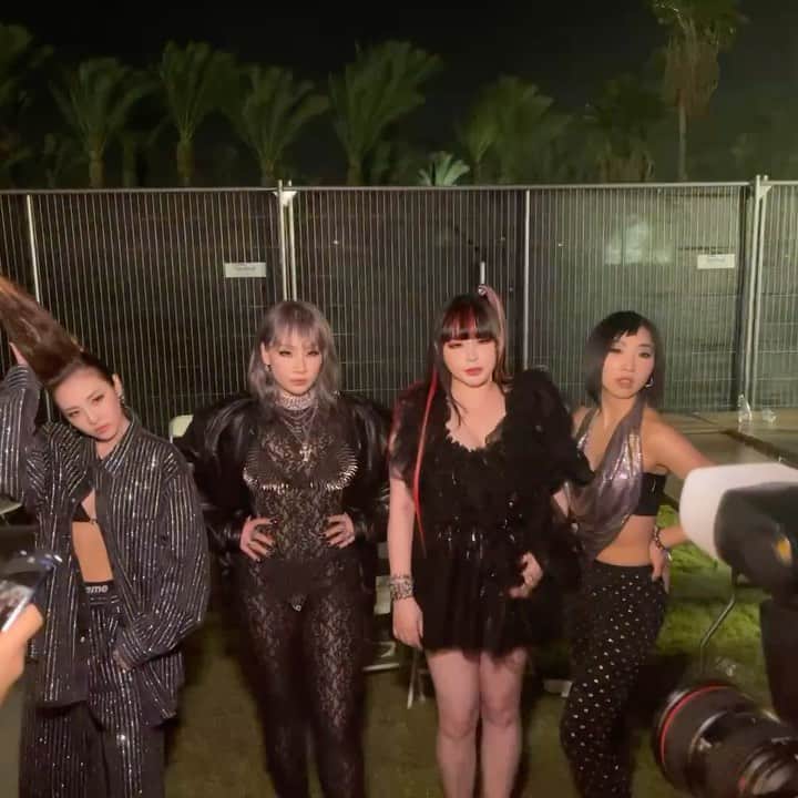 コン・ミンジのインスタグラム：「우리 멤버들! 블랙잭♠️  13주년 너무 축하해요!  고맙고 사랑해요🧡💛💚💜#13strongyearswith2ne1 #2ne1fourever #2ne1」