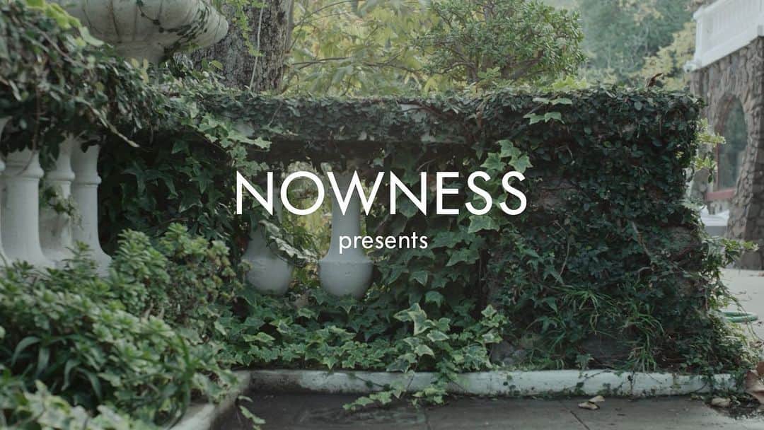 emilyのインスタグラム：「Soooo thrilled to share the latest episode of @nowness In Residence featuring the most beautiful, elegant and chicest @brigetteromanek. Honored that I got to direct this episode and visit Brigette’s incredibly stunning home in Laurel Canyon.   DP @fahimkassam Music @thomiethomie」