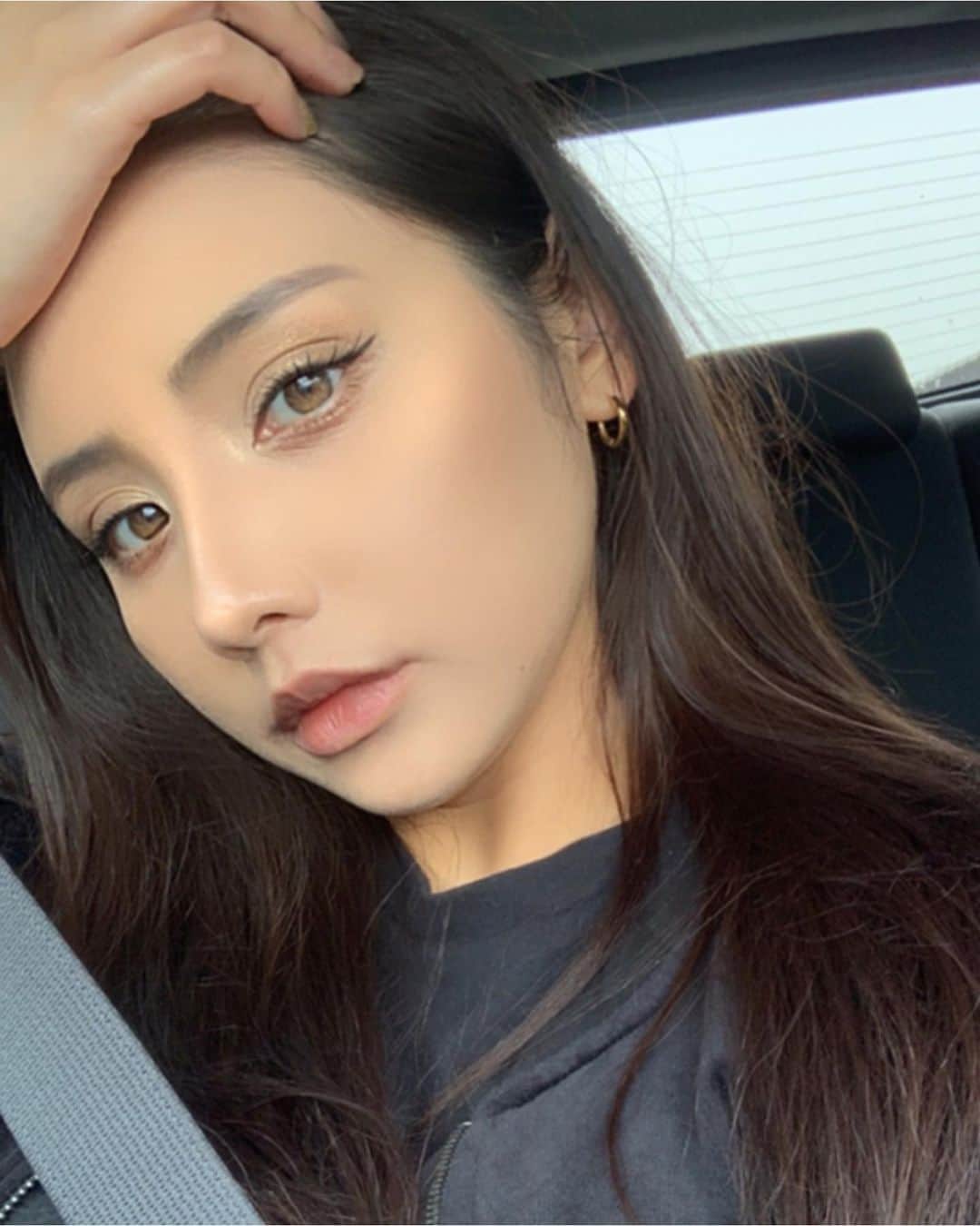 ふーぽんのインスタグラム：「🖤🖤」