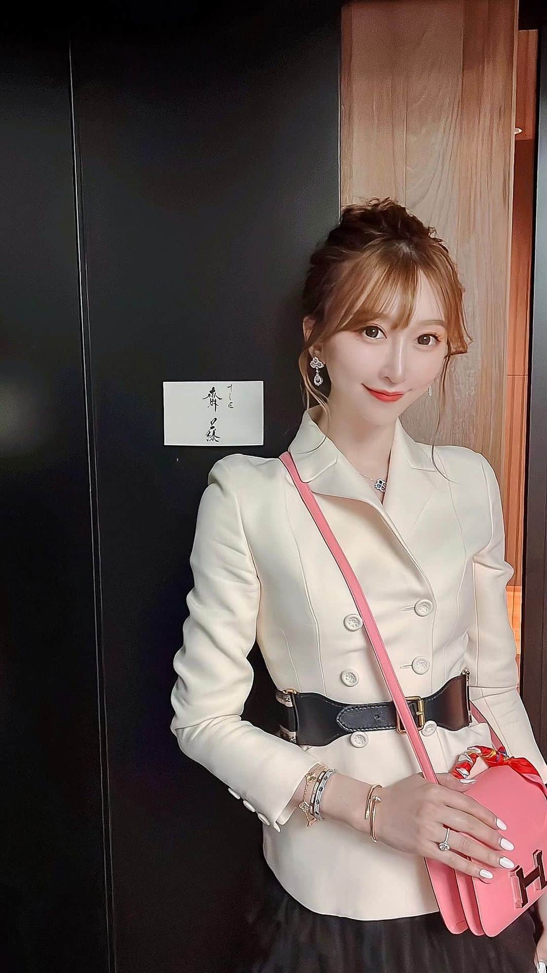 JUNKO（飯田順子）のインスタグラム：「📍すし匠 齊藤 ・  満腹中枢が壊れた日🫣 いくらでも食べれてしまった❤️ ・ #すし匠齋藤 #鮨スタグラム #鮨好きな人と繋がりたい ##赤坂見附グルメ#赤坂グルメ#東京グルメ#グルメな人と繋がりたい #グルメスタグラム #グルメ女子 #食べログ高評価 #食べログ4超え #食べログ百名店 #食べログブロンズ #予約困難店#予約困難 #sushitime #グルメ部 #グルメ活動」