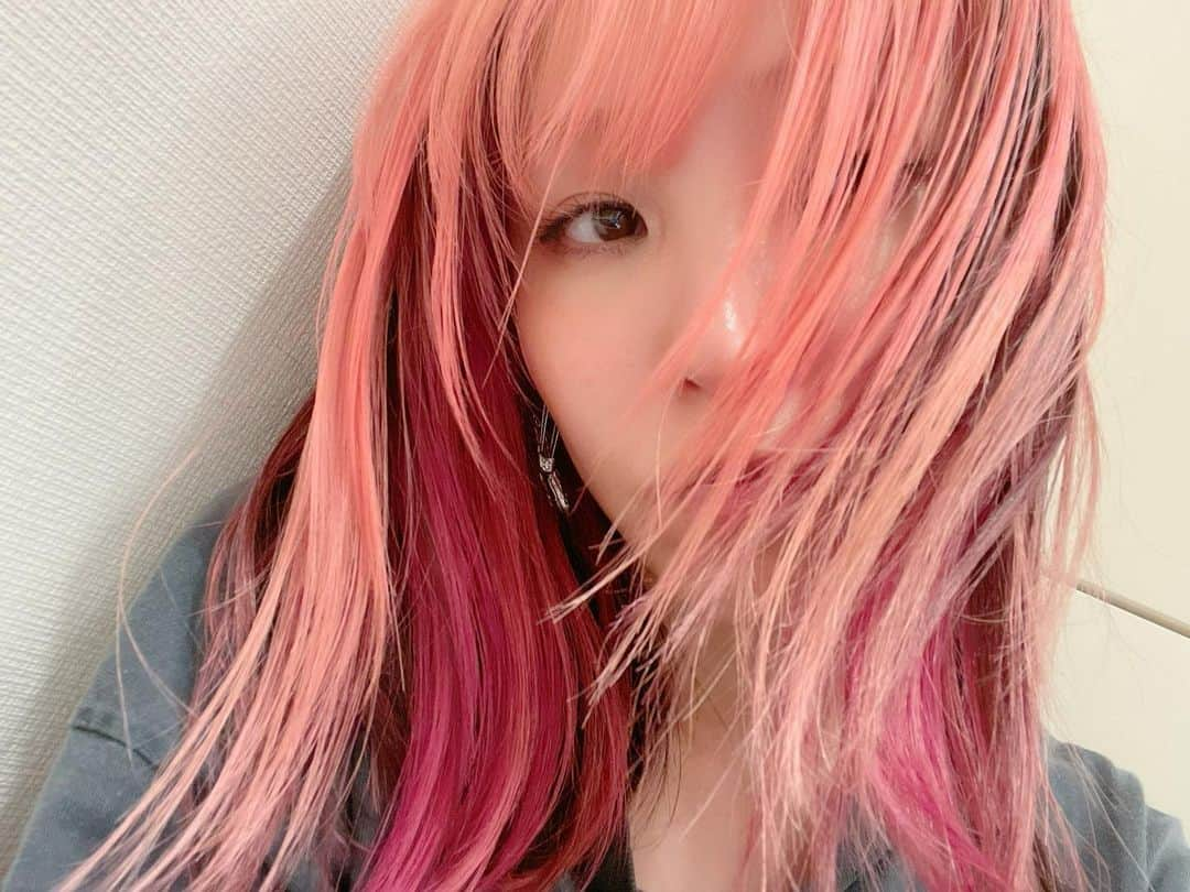 LiSAさんのインスタグラム写真 - (LiSAInstagram)「ウェルカムバックぴんく🐟 @rica406」5月16日 22時02分 - xlisa_olivex