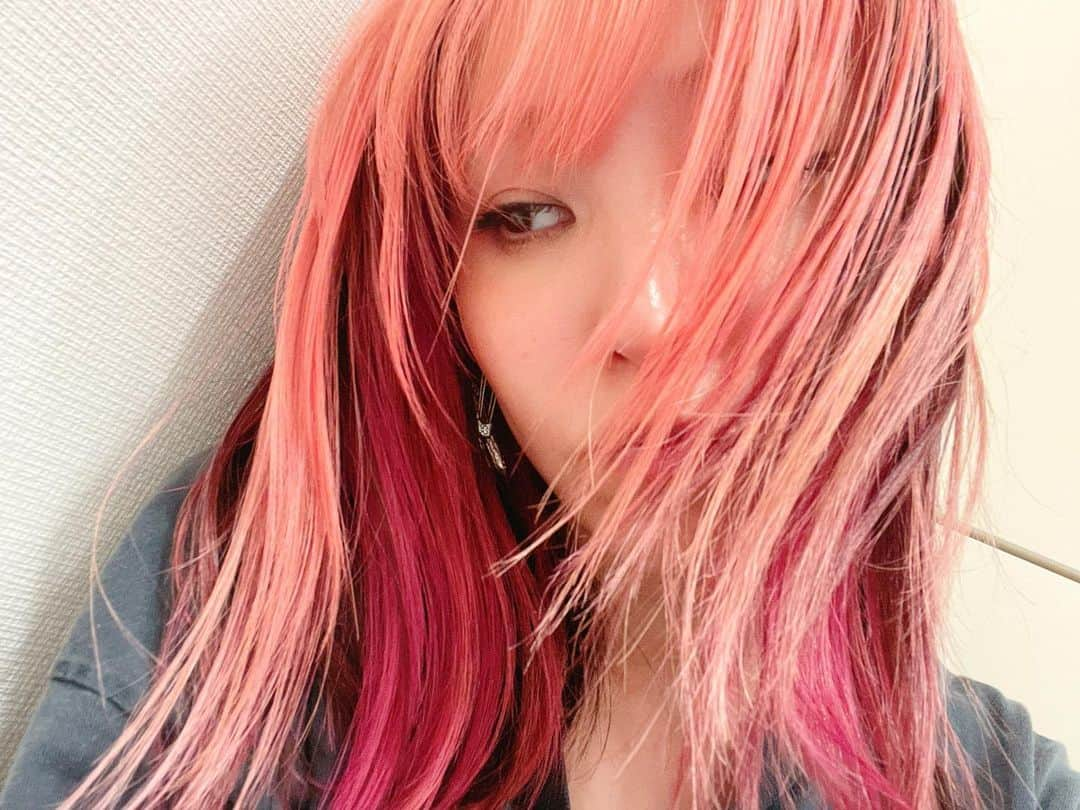 LiSAさんのインスタグラム写真 - (LiSAInstagram)「ウェルカムバックぴんく🐟 @rica406」5月16日 22時02分 - xlisa_olivex