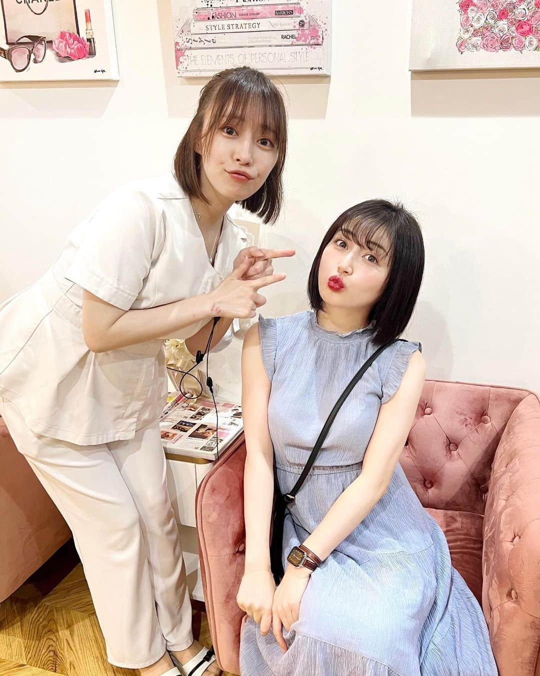 新藤まなみのインスタグラム：「⁡ ⁡ ⁡ @eolclinicofficial  @eolbrowclinic  ⁡ にて、リップにオル式アートメイク💄💋 2回目してもらったよっ！！ 施術担当医は、【 @mchoco317 】先生👩‍🏫🖋 ⁡ 2時間くらいずっと喋りっぱなしで今日も楽しかった❤︎ そして色味もめちゃかわな仕上がりで ちょーちょーお気に入り✨✨🤤🤤💋💎  ノーマルカメラ📷びふぉあふみてね！ ⁡ ありがとうございました〜😻💟 ⁡ #オルブロウ #EOLBROW #eolbrow #eolclinicofficial #オルクリニック #オル式アートメイクリップ #アートメイクリップ　#アートメイク #医療アートメイク #韓国アートメイク #リップアートメイク #リップ #make」