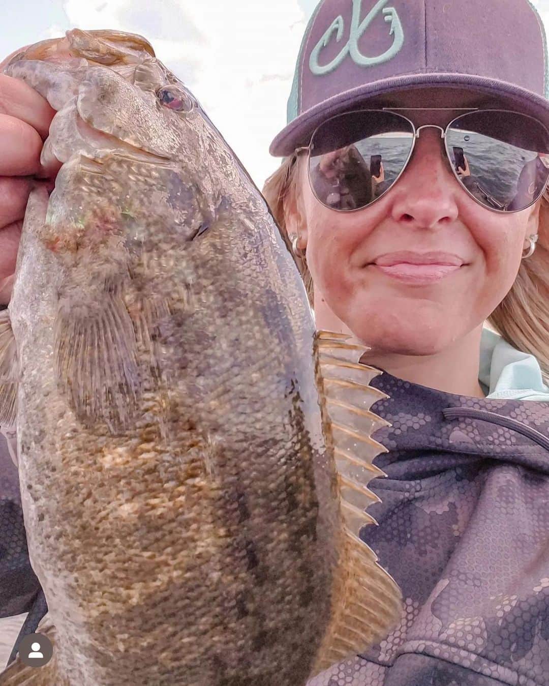 Filthy Anglers™のインスタグラム：「Check out this smallie from Sara @208outdoors - nice catch you are Certified Filthy! www.filthyanglers.com #fishing #filthyanglers #outdoirs #hunting #bigbass #fish」