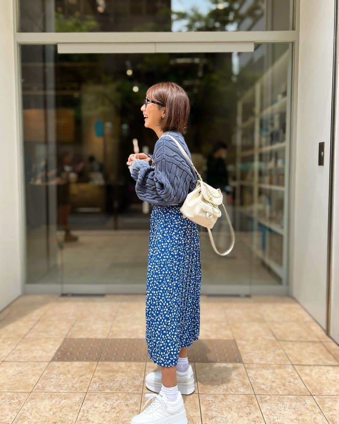 村上沙織さんのインスタグラム写真 村上沙織instagram バックパックが可愛いと言われた今日のコーデ ホワイトスニーカー が好きでコレクション中 街に待ってやっと私の元にもやってきたcelineの厚底スニーカー 履きやすくてまたまたこればかりになりそう