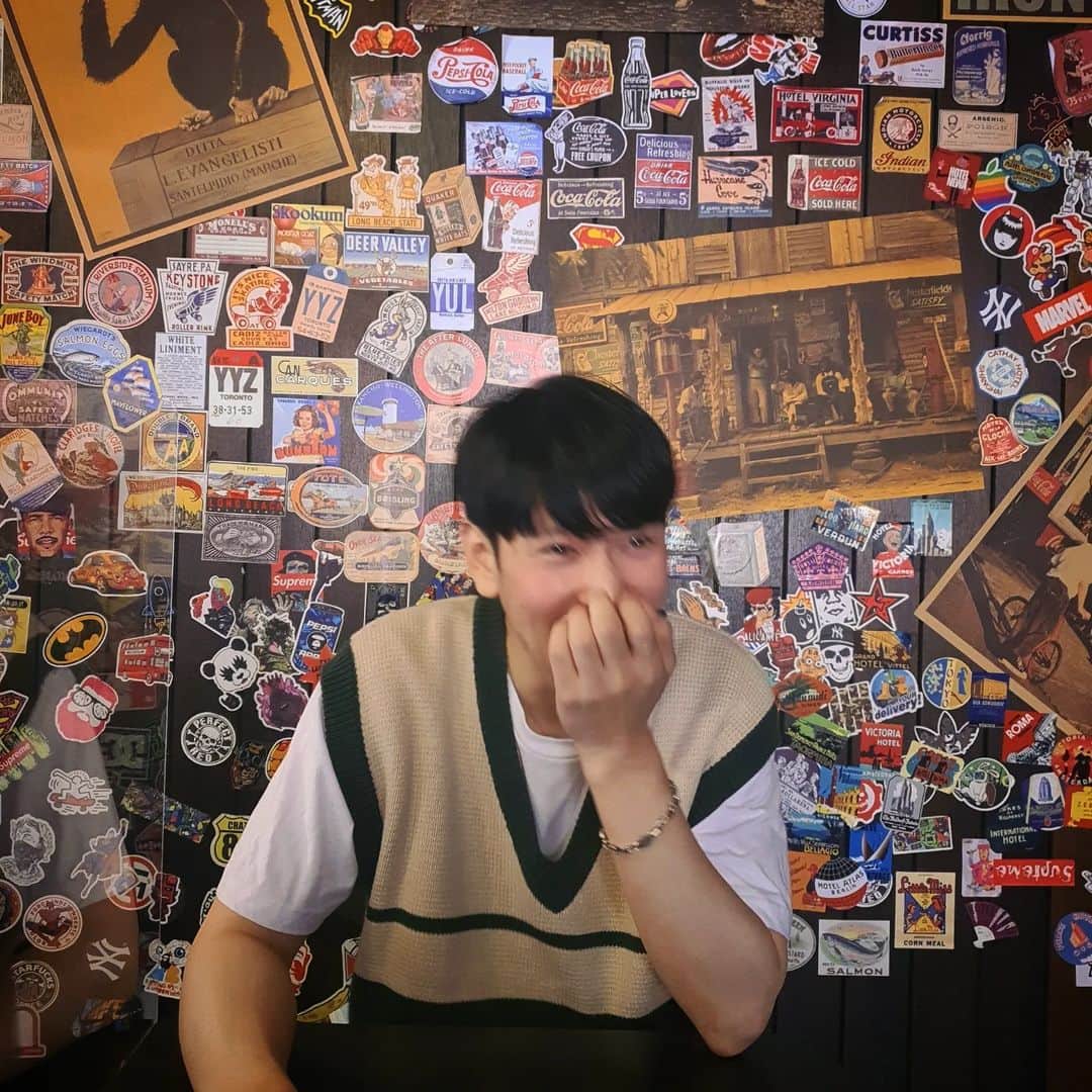 セヨンのインスタグラム：「5월까지만 막 먹을거야 🍔🍔🍔🍔🍔」