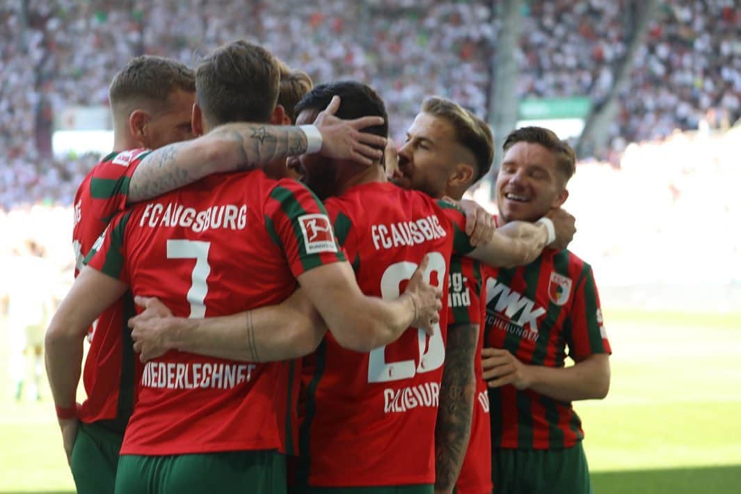 ダニエル・カリジュリのインスタグラム：「Das letzte Spiel der Saison mit einem Sieg beendet .. Jetzt heisst es erst einmal ,erholen ,Kraft tanken und dann wieder voll angreifen !💪🏻 Vielen Dank für die Unterstützung und bis bald」