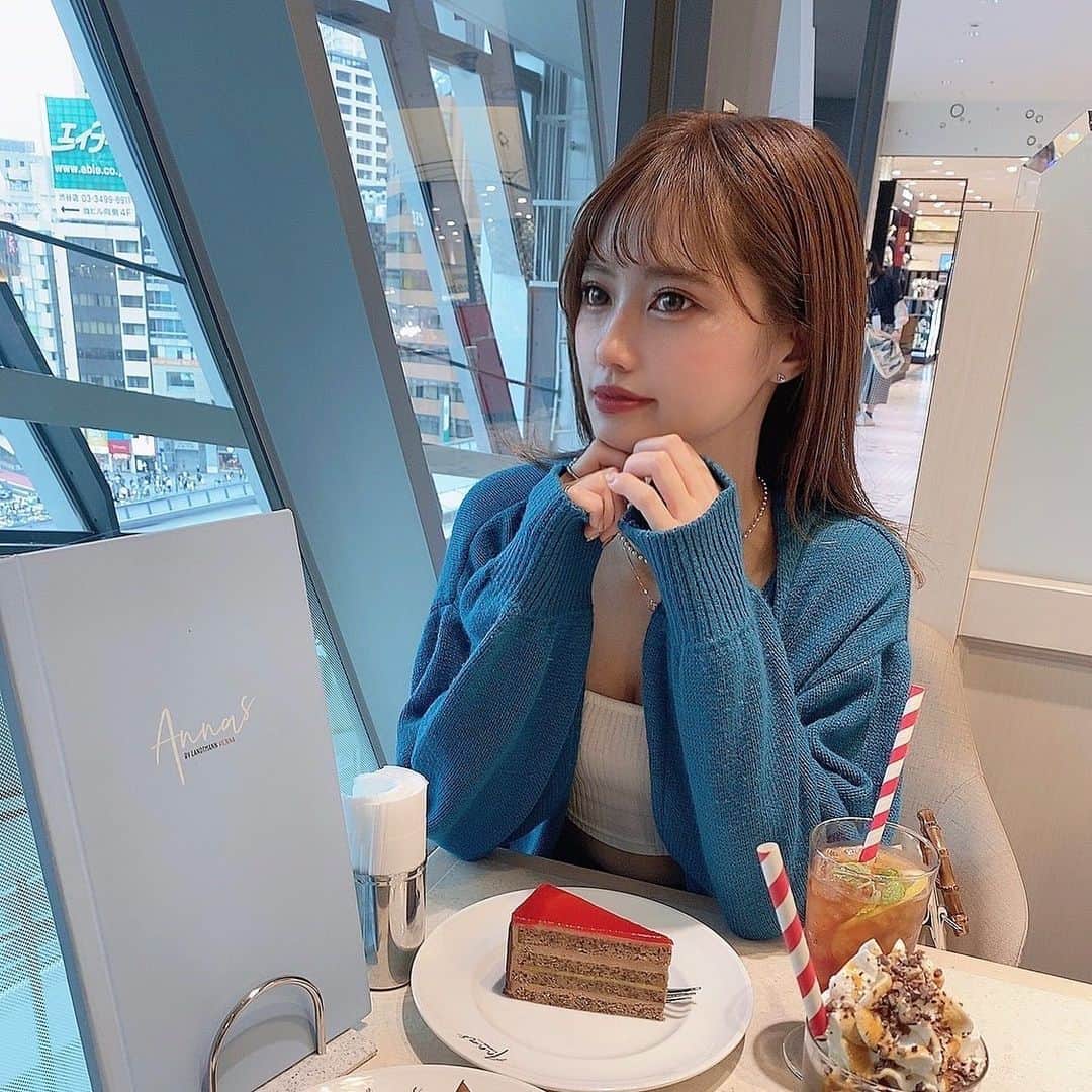 羽方るなさんのインスタグラム写真 - (羽方るなInstagram)「ケーキ食べたい！って思った時に食べれて幸せ💖💖💖  #cafe #instacode #instafashion #渋谷カフェ」5月17日 17時49分 - lunachi_0921