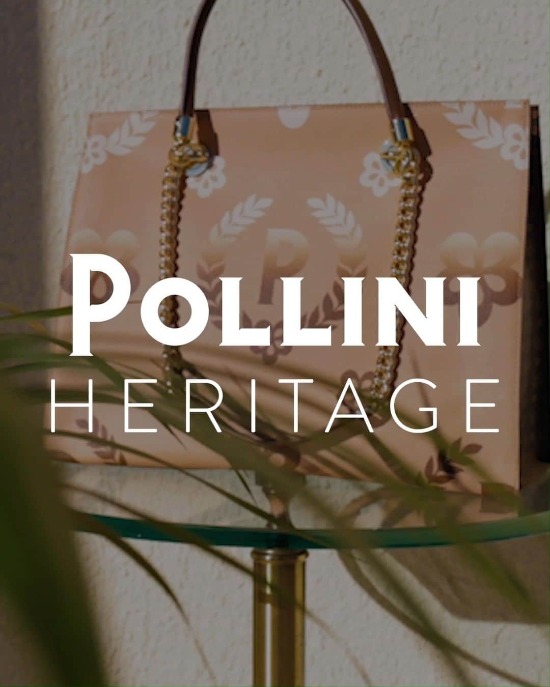 ポリーニのインスタグラム：「A pop twist to the iconic Pollini Heritage motif. Shop now the new SS22 Day-Si! Bag via link in bio.  #Pollini #PolliniHeritage #SS22」