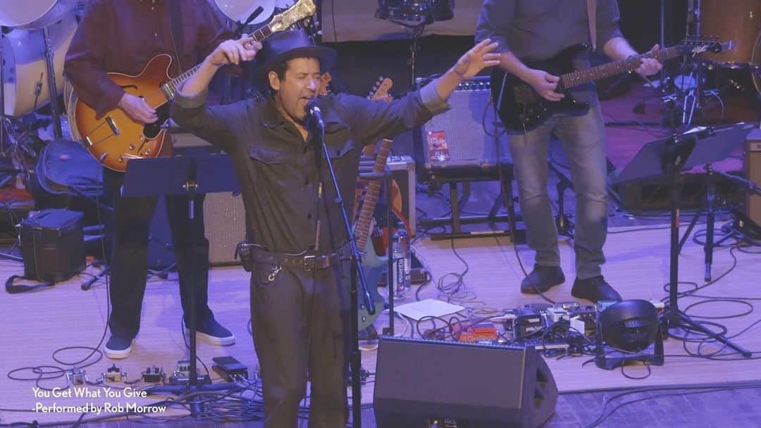 のインスタグラム：「#TheCareConcert w/the great @thetribebandla #ThePalaceTheater」