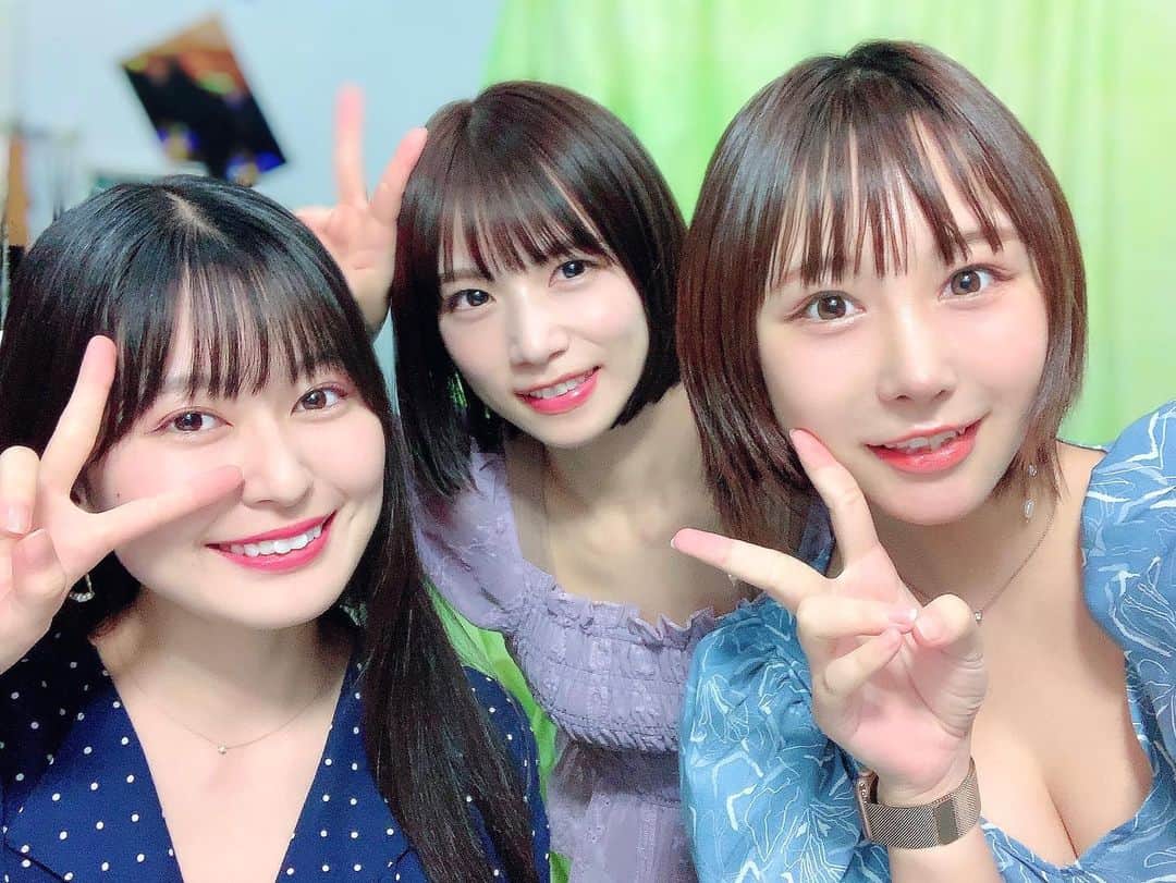 日向葵衣さんのインスタグラム写真 - (日向葵衣Instagram)「グラドル女子会ひなぽぽラジオ、ありがとうございましたっ！！   今日もたくさんの方が現場で応援してくださってとても心強かったです☺️ありがとう🫶✨    ゲストは未梨一花さん、村上りいなさんでした💓   6/9 21:30~市川うららFMにて放送されます！お楽しみに💓💓    #グラドル #自作PC#メカ好き #メカ女子 #ゲーマー #巨乳  #童顔 #heavygamer #gamelover  #癒し  #タレント  #YouTube #ASMR #asmrtist #japanese #model #pinupgirl #talent #instaphoto #portrait #followme #instalove」5月18日 1時09分 - aoi_hnta