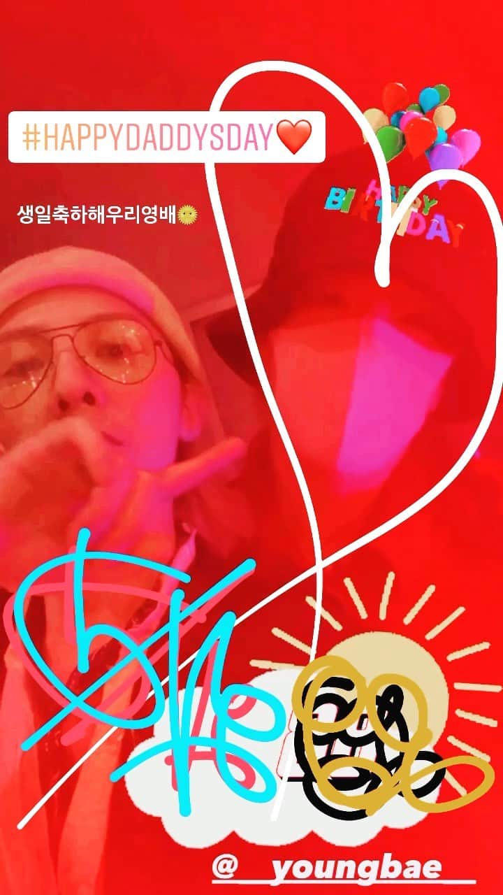 G-DRAGONのインスタグラム：「@__youngbae__ In prosperity our friends know us, in adversity we know our friends🖤#HBDYB」