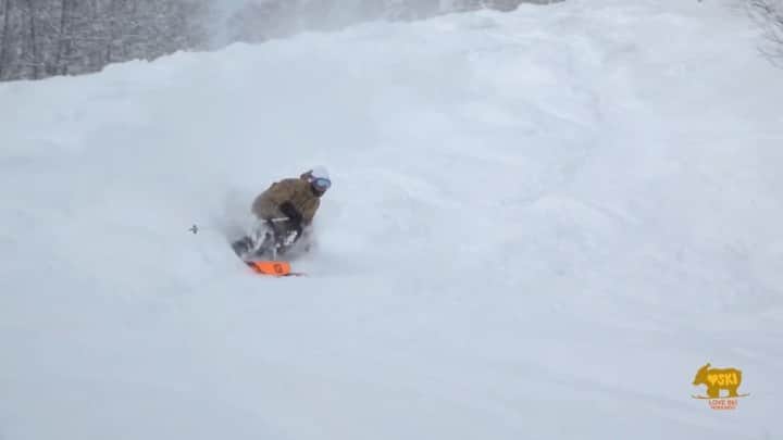佐々木明のインスタグラム：「Fun skiing ⛷ 速く滑るのは難しいけど フリーで滑る分には兎に角自由で、それで良いじゃない。っていうくらい道具が助けてくれる☺️道具が良いと簡単になってその分、楽で楽しく色んな事ができるようになりますね。  #tnfjp #thenorthfacejapan  #salomonjapan #ski #hokkaido #北海道 #loveskihokkaido #tvh   🎥 @masakado411 @kazu_morishima  @loveskihokkaidotv」