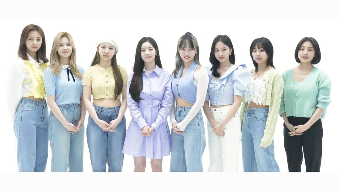 dTVのインスタグラム：「. 💛TWICE 4th World Tour "Ⅲ"  見逃し配信中💫 2022年5月18日(水)12:00〜5月24日(火)23:59  dTV会員なら、期間限定でTWICEの過去ライブも見れる！ 会員でない方もdアカウントがあれば、有料ライブの見逃し配信の購入が可能です。  #TWICE_4TH_WORLD_TOUR #TIWCE @JYPETWICE_JAPAN #dTV」