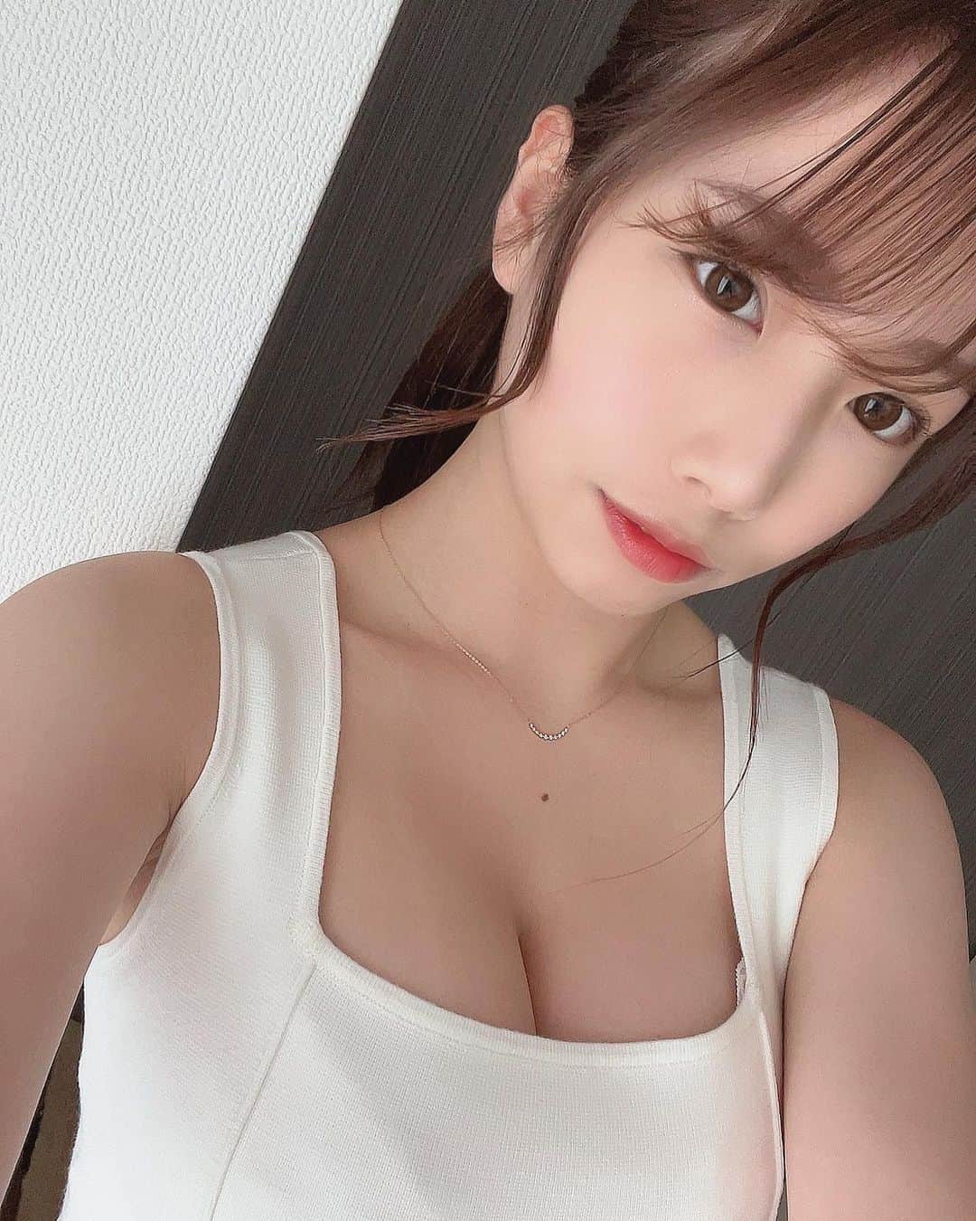 乙陽葵のインスタグラム：「最近暑いね😵」