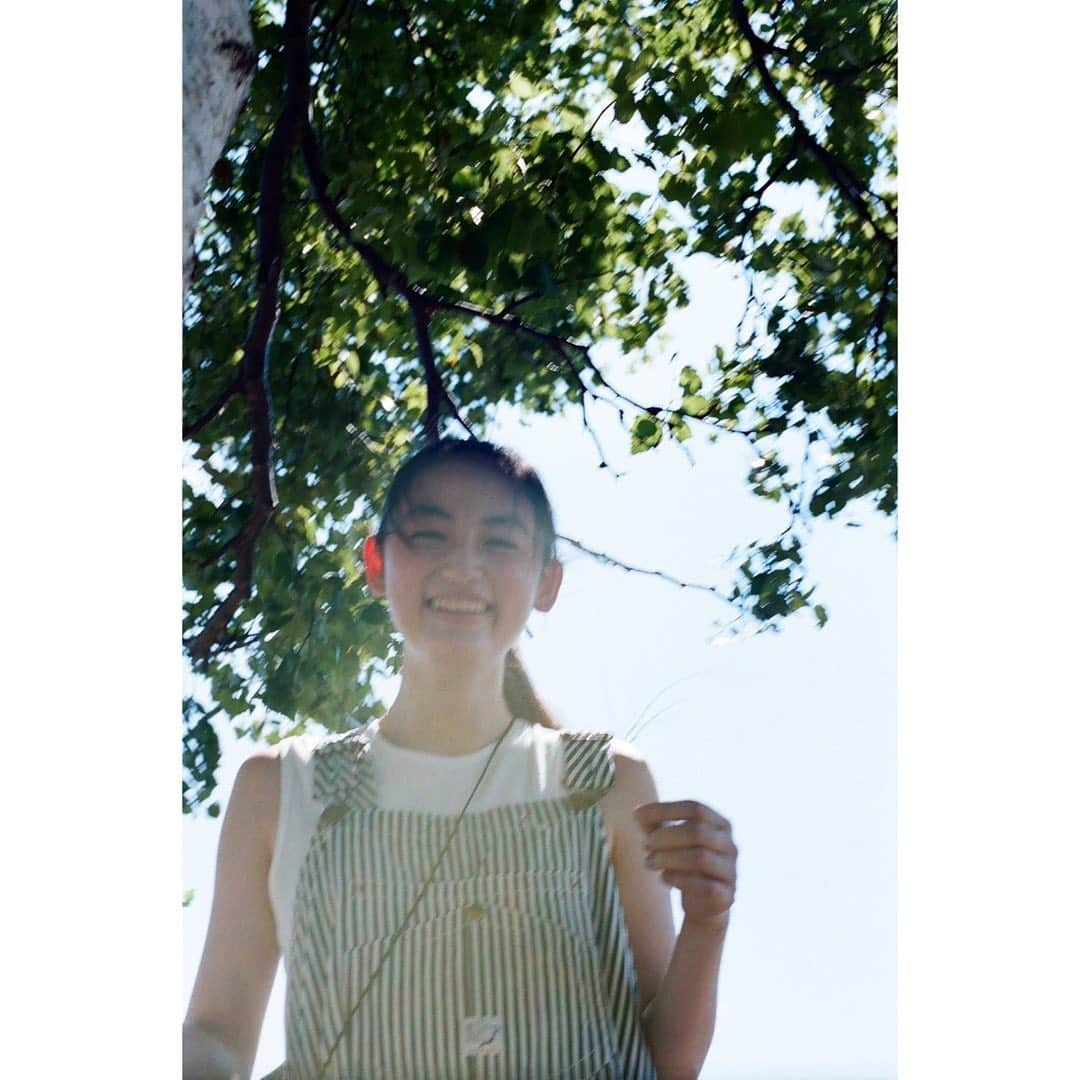 八木莉可子さんのインスタグラム写真 - (八木莉可子Instagram)「写真集「Pitter-Patter」 アザーカット📸  本誌には使われていない写真たちを、ちらり👀  #PitterPatter #ピターパター #石田真澄 さん #青幻舎」5月18日 17時55分 - yagirikaco_official