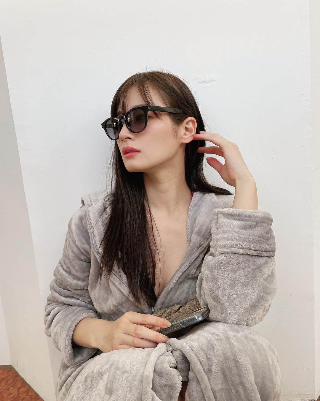 のインスタグラム：「. . 今日はいい天気でしたね☀️  写真は人のサングラス借りてイキってるわたし。  おたのしみに☺︎🤎 . . . ※指輪は撮影のため付けてます -------------------------------- 【5月の会えるイベント】 . ♧ 5月20日(金) FRIDAYデジタル写真集発売 ♧ 5月21日(土) Can-on!ライブ ♧ 5月22日(日) 9th DVD発売記念イベント ♧ 5月22日(日) ミーグラム1on1ファンミ ♧ 5月24日(火) club sherbet (ラスト) ♧ 5月26日(木) Can-on!ライブ ♧ 5月28日(土) Can-on!解散ライブ . -------------------------------- 【 情報 】  🎠Mi-gramのファンクラブ 「きよちゃんの秘密基地」ではSNSにupしてない 限定コンテンツ盛りだくさんです✨ ご入会お待ちしています♪  🎠デジタル写真集『いちばん星みつけた』発売中！ -------------------------------- 【SNS】 ❤︎ Twitter  ❤︎ Instagram ❤︎ ミーグラム ❤︎ Tiktok -------------------------------- . . #清瀬汐希 #月下香 #インスタグラビア #グラビア #グラドル #follow #followｍe #model #likeforlikes #gravure #ootd #japanesegirl #instagravure #instagood #扎心了 #东京 #tokyo #萌 #粉我 #좋아요환영 #赞 #偶像」
