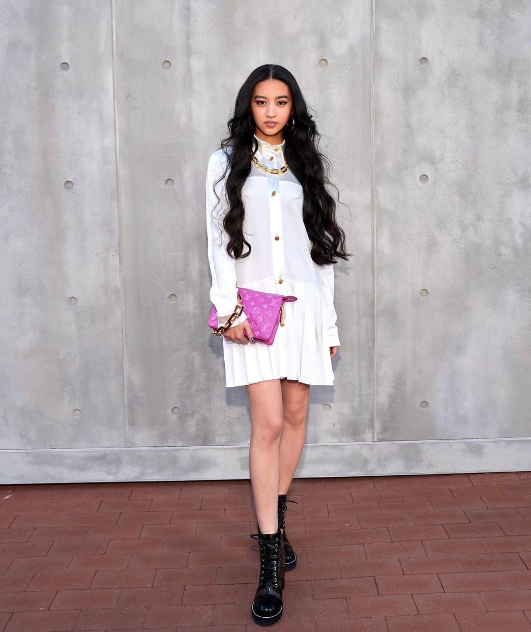 Sachiko Omoriのインスタグラム：「Louis Vuitton cruise collection at the Salk Institute. Hair and makeup for the beautiful @koki Thanks to @louisvuitton for having me!  #LouisVuitton #LVCruise」
