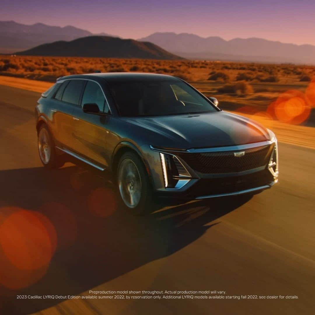 キャデラックのインスタグラム：「Exceed all of your expectations. The all-electric 2023 Cadillac LYRIQ. Taking orders tomorrow. #LYRIQ #BEICONIC」