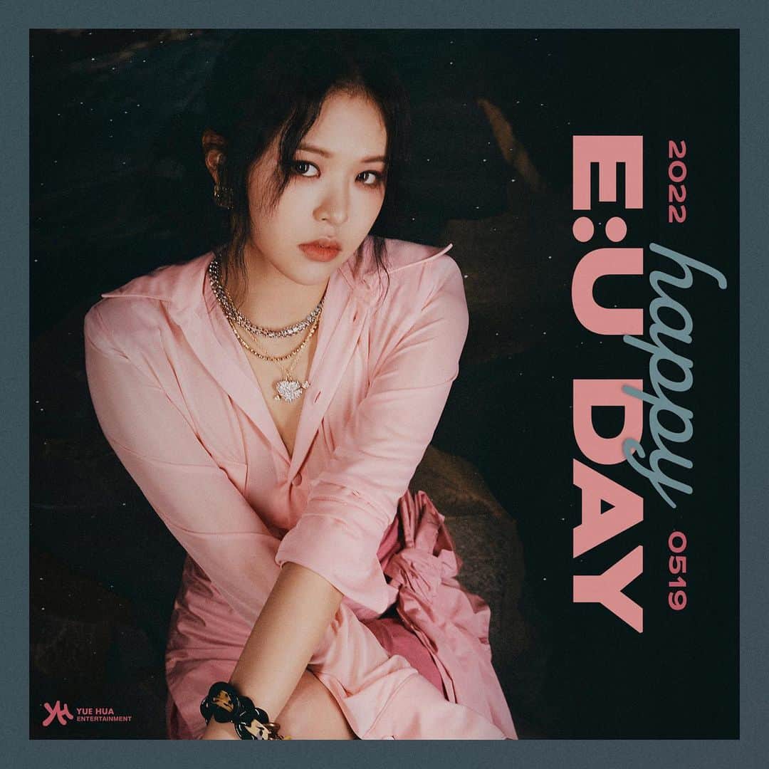 EVERGLOWのインスタグラム：「[🎉EVERGLOW DAY]  2022.05.19 E:U DAY  HAPPY BIRTHDAY TO E:U 이유의 생일을 축하합니다💕  #EVERGLOW #EU #이유 #에버글로우 #HAPPY_EU_DAY」