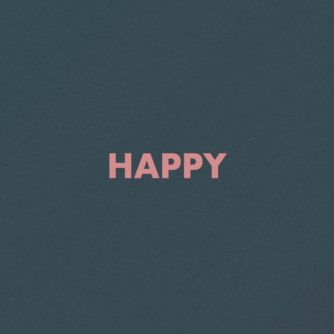 EVERGLOWのインスタグラム：「[🎉EVERGLOW DAY]  2022.05.19 E:U DAY  HAPPY BIRTHDAY TO E:U 이유의 생일을 축하합니다💕  #EVERGLOW #EU #이유 #에버글로우 #HAPPY_EU_DAY」