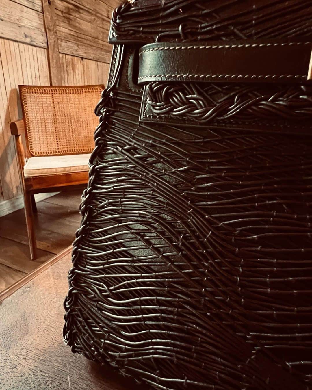 ジェイアーさんのインスタグラム写真 - (ジェイアーInstagram)「À Jean prouve night... Thank you Hubert Bonnet @fondation_cab   The Vintage Iconic Hermes Bags Collection Transformed by Jay Ahr  « Takeami » Act 3  Hermes Kelly 28  Leather weaving by Jay Ahr Provenance: Tokyo, Japan Circa: 1977   #jayahr #jonathanriss #hermes #hermesbag #birkinembroidery #bandana #kelly #birkin #hermesbandana #vintage #prouve #jeanprouve #nomadestructure  #embroidery #sustainable #Art  #everyhumanisanartist #takeami #japanesebasket #victoriaderothschild #transformation #gangstahr #fondationCAB #saintpauldevence」5月19日 2時53分 - _jay_ahr_