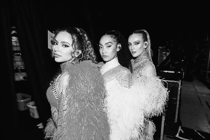 リトル・ミックスさんのインスタグラム写真 - (リトル・ミックスInstagram)「Sisters we are everywhere 💞」5月19日 5時19分 - littlemix