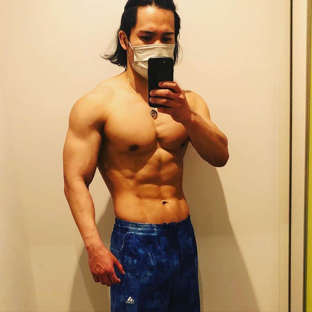 吉岡世起のインスタグラム：「試合前トレーニング終了 本日横浜ラジアント タイトルマッチに向けて最後のブラッシュアップ #noah_ghc」