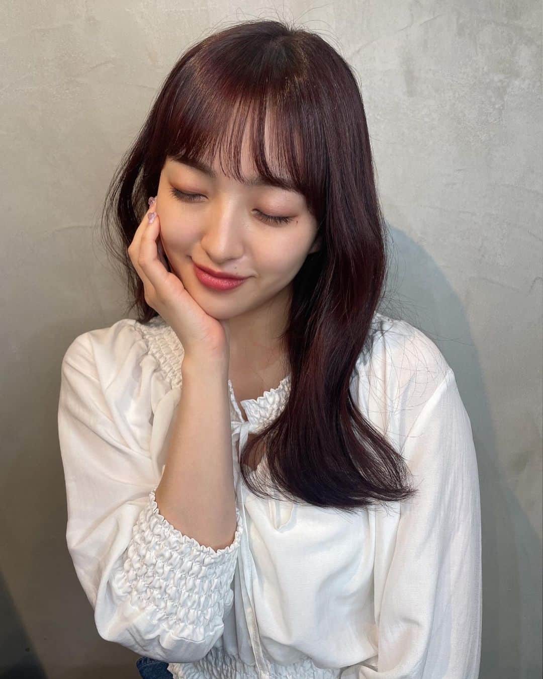 のインスタグラム：「えへへ。ちょっと大人じゃないですか😌？」