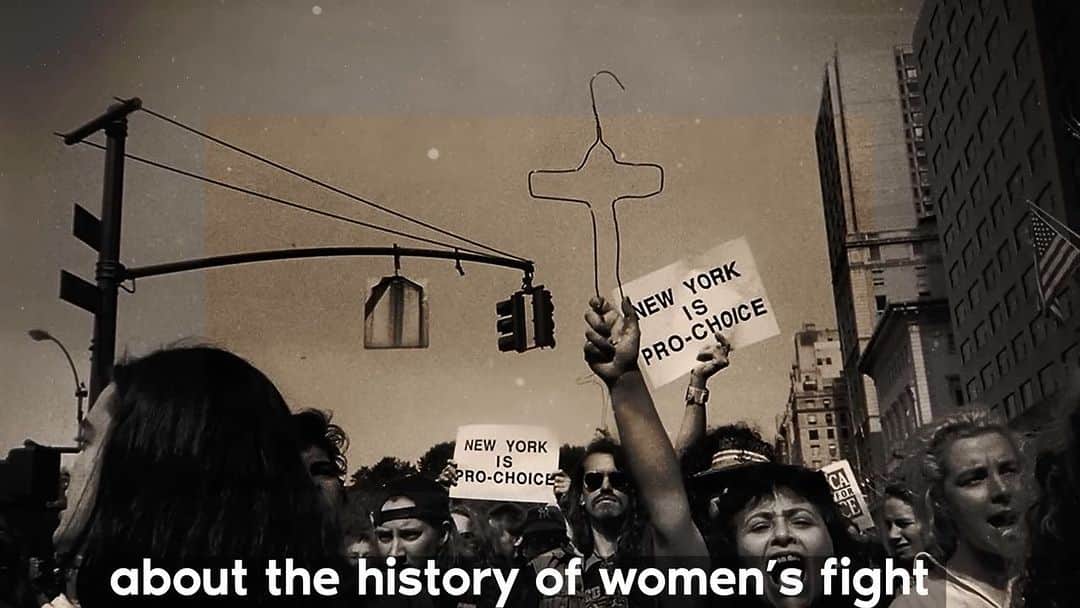 ロザリオ・ドーソンのインスタグラム：「The history of women’s fight for the freedom to control our own bodies.   #historyofabortion #roevwade   @milano_alyssa」