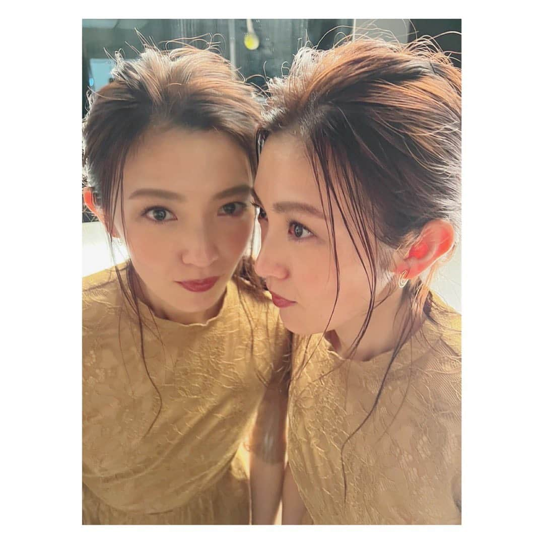 星野真里さんのインスタグラム写真 - (星野真里Instagram)「私から私は生まれてこないから 湯船の中で君と抱き合う #短歌 #実は双子 #まりとまり #子どもを詠んだ歌  Actually we’re twins. Which do you like?」5月20日 11時26分 - mari_hoshino.7.27