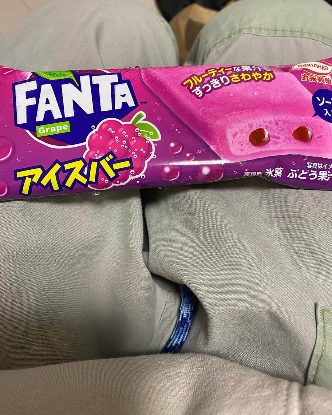 山本怜さんのインスタグラム写真 - (山本怜Instagram)「🙄🙄🙄🙄🙄！🏃‍♂️🏃‍♂️🏃‍♂️🏃‍♂️🏃‍♂️ #FANTA #ファンタ #葡萄 #ブトウ #ぶどう #ふぁんた #アイスバー #ICE #アイス #あいす #ICEBAR #あいすばー 🤲🤲🤲🤲🤲」5月20日 11時36分 - 00satoshiyamamoto00