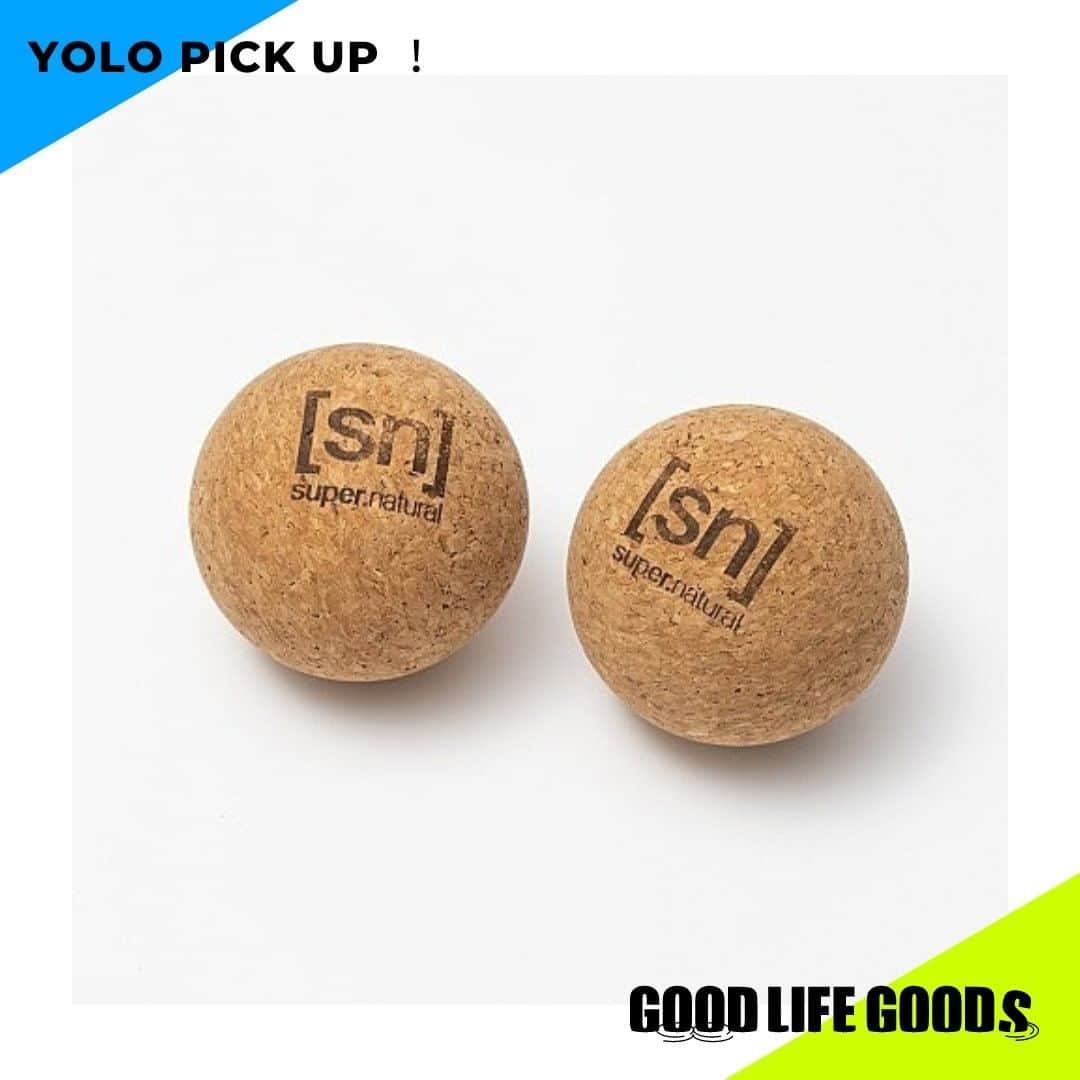 YOLOのインスタグラム：「アクティブなあなたにオススメしたい！YOLOのPICK UP #2 ▶︎[sn]super.naturalのヨガグッズ   SDGSに貢献するエコなストレッチボール＆ヨガマット   ストレッチボール＆ヨガマットに使用されている天然素材のコルクは、汗をかいてもベタつかず断熱性に優れているため、夏はさらっと、冬は暖かく1年を通して快適に使用できます。  ほかにも、100％天然素材、天然由来の抗菌消臭効果、害虫の発生を防ぎカビも発生しにくいところ、燃えにくく、燃えても有害なガスを発生しないのがコルクのポイント！  ヨガマットに使用されているTPEは、100%リサイクル可能な素材。こちらも焼却しても有害物質が発生せず、撥水性と耐寒性に優れています◎  [sn]super.naturalは、ブランドのスタート当初から、持続可能な生産体制に最善を尽くしているサステナブルなブランド。  地球にも、わたしにも優しい。 [sn]super.naturalアイテムを取り入れて、健やかな日々を過ごしてみませんか？YOLOのONLINE STORE 「GOOD LIFE GOODS」にてお取り扱いしています☺︎  —---------------------- PICK UP アイテム ・SN CORK STRETCH　BALL（写真１〜２枚目） ・SN CORK YOGA　MAT（写真３〜５枚目）  ▷https://member.funq.jp/goodlifegoods/yolo/products  #YOLO #yoga #ヨガ #ヨガウェア #ヨガアイテム #snsupernatural #merinomadebetter #merinowear #スーパーナチュラル」