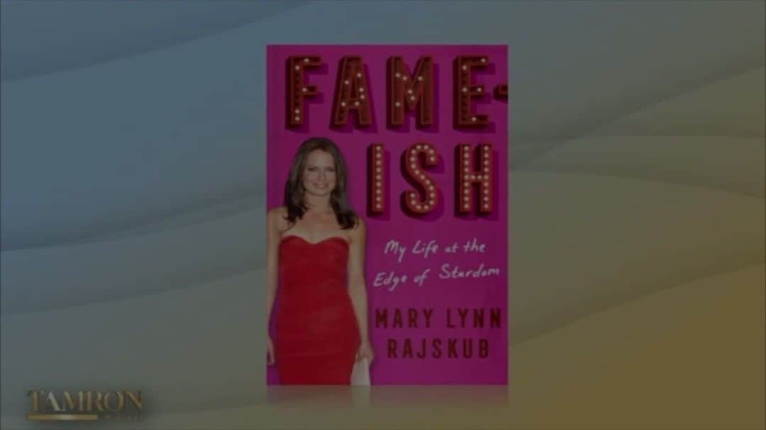 メアリー・リン・ライスカブのインスタグラム：「My first time on the @tamronhallshow was SO much fun!  I dished about my misadventures on Bumble, the time I sat by myself at the Golden Globes, and all about my new book, Fame-ish: My Life at the Edge of Stardom, which is available now at the link in my bio!  Thanks again for having me, @tamronhall 🥰  And a big thank you to White House Black Market for the dress #tamfam #fameish」