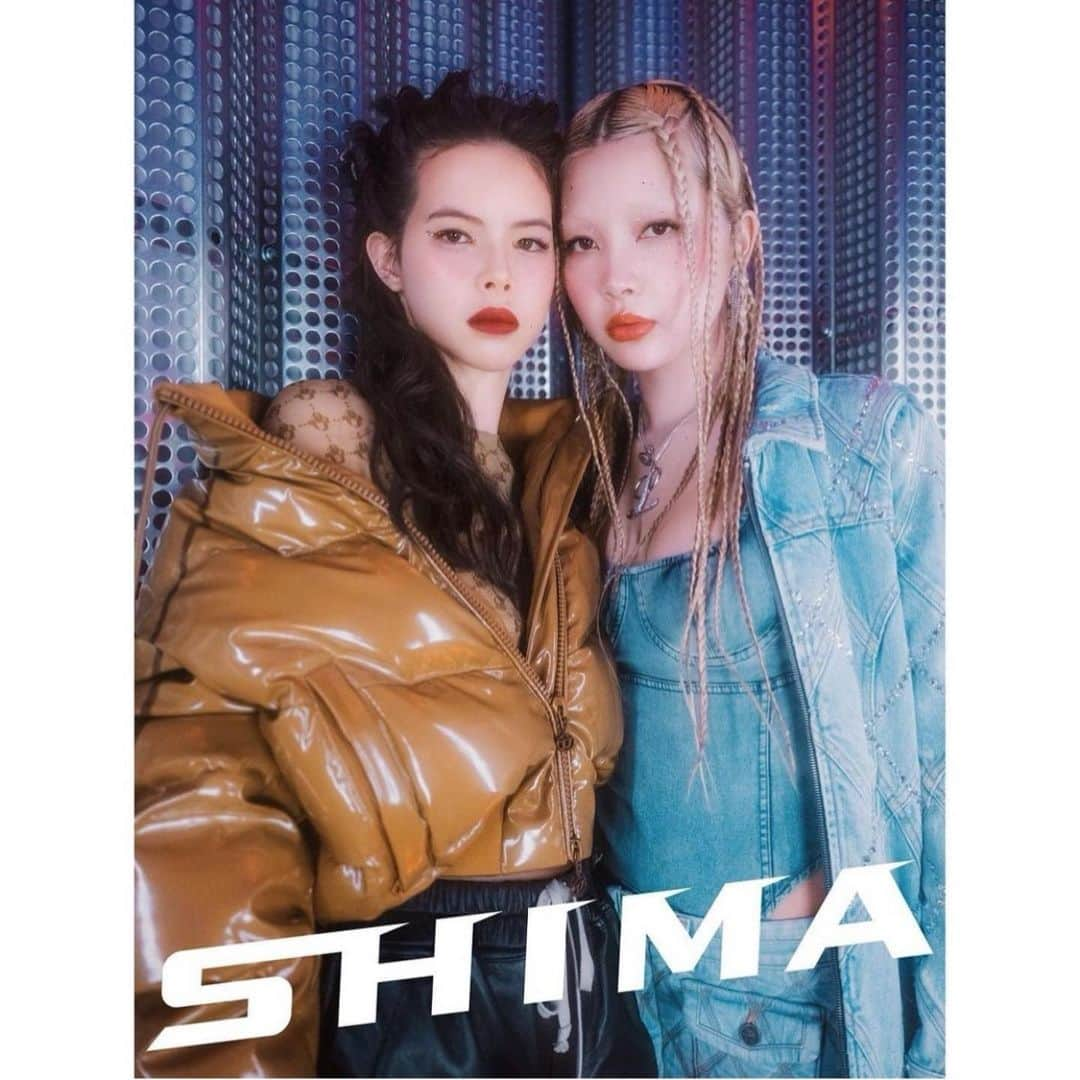 管沼詩乃さんのインスタグラム写真 - (管沼詩乃Instagram)「2022 “SHIMA NEW HAIR” 💞💞💞 『feeling like 2000s♡』  model: LUCIA KARIKOMI @lucia.o0 / MAYO @mayomayocherryontop photo: TOKI @toki_39 styling: Shino Suganuma @shinosuganuma hair: Yuya Nara @yuyanara / Kazuki Kaneta @kaneta.hair make: ANNA. @annashimazaki.com77 videographer: Naoki Tomita @naokitomita_ creative director: Kaori Shima @kaorishima_」5月20日 8時00分 - shinosuganuma