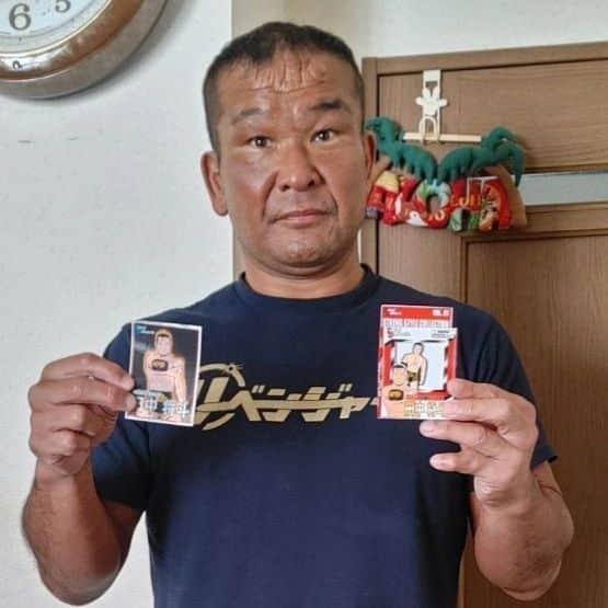 田中将斗のインスタグラム：「The legend Tanaka with his 2.5" Strong Style pin and exclusive glitter sticker! A few left in the store. Link in bio. . . . #masatotanaka #noahghc #prowrestlingnoah #ecw #extremechampionshipwrestling #fmw #frontiermartialartswrestling #totaldebacle」