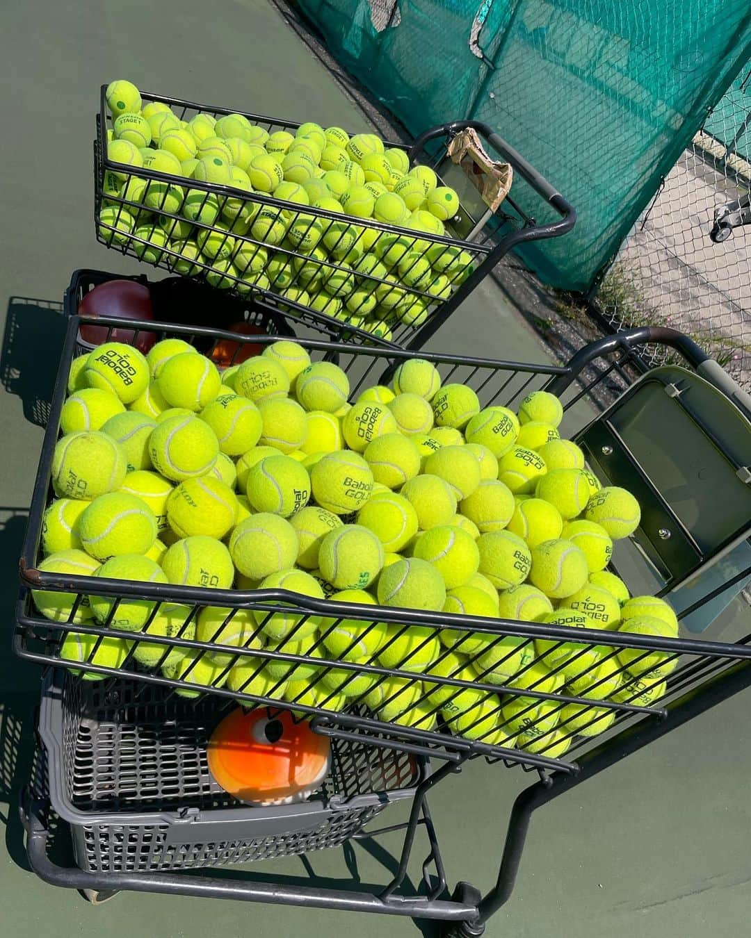 東あずささんのインスタグラム写真 - (東あずさInstagram)「早めの骨粗鬆症予防🎾 運動や美容は10年20年先の自分への投資だね。 歳を取っても美しくありたい。  昨日はルコックのイベントでテニスをしたよ✨ 朝から身体を動かすとその日のリズムが整うよね〜 本当に最高でした！  #lecoqsportif #ルコックスポルティフ #ルコック #pr」5月20日 11時12分 - azuma.azusa