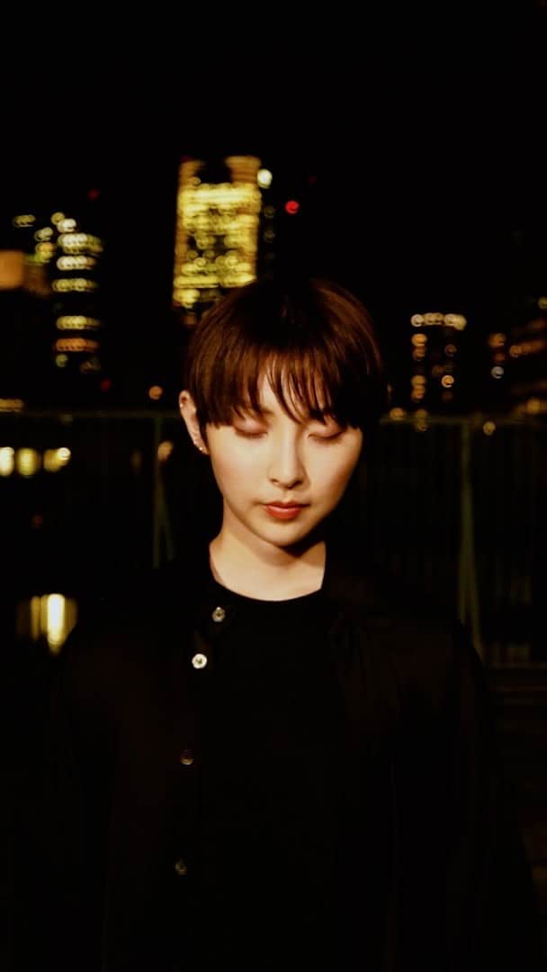 のインスタグラム：「この世界で」