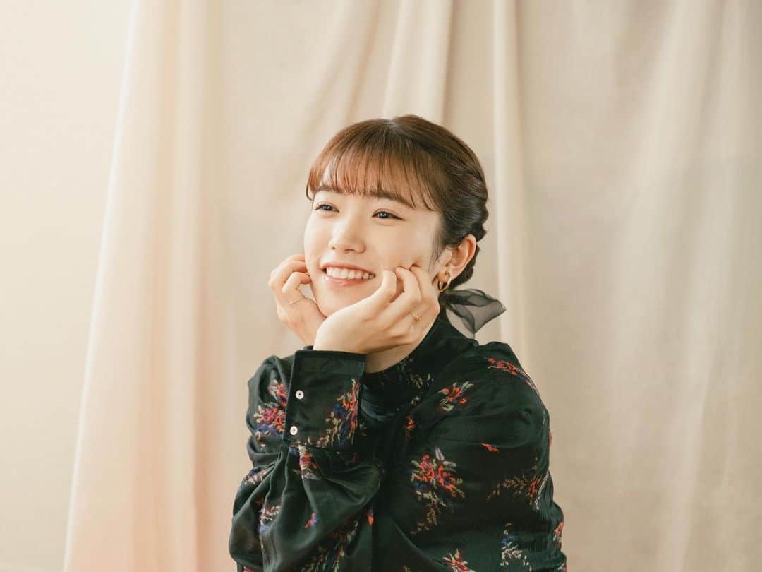美山加恋のインスタグラム：「そばには常に女優としての生き方があった――美山加恋の、時代に身を任せる強さとしなやかさ #リーズンルッカ  https://t.co/m8eXAJN1Yq」